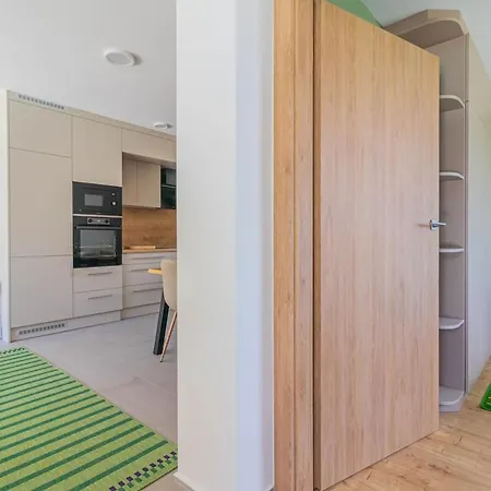 Family Friendly In W Pool&ac By Nw