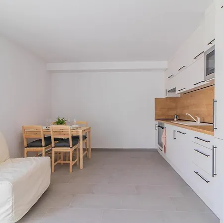 Apartman Family Friendly In W Pool&ac By Nw Fonyód