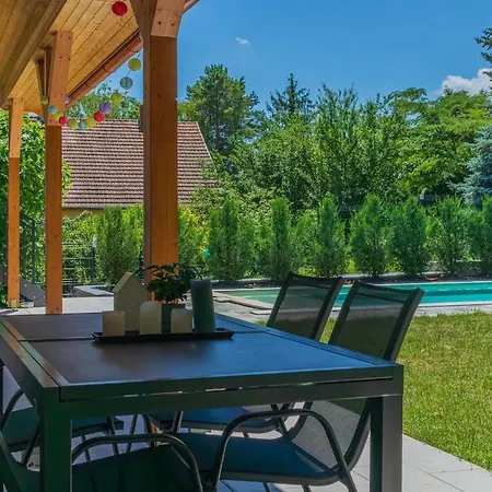 Family Friendly In W Pool & Ac By Nw Appartamento Fonyód