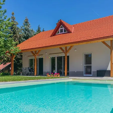 Family Friendly In W Pool&ac By Nw
