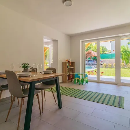 Apartman Family Friendly In W Pool&ac By Nw Fonyód