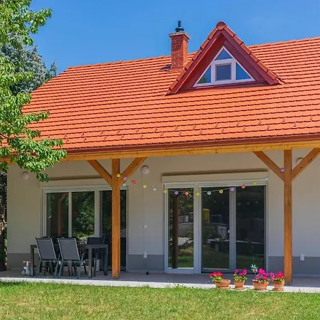 Lejlighed Family Friendly In W Pool & Ac By Nw Fonyód