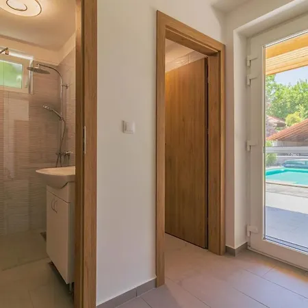 Family Friendly In W Pool & Ac By Nw * Fonyód