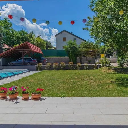 Family Friendly In W Pool & Ac By Nw Lejlighed Fonyód