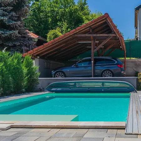 Family Friendly In W Pool&ac By Nw